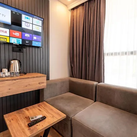 Highway 34 Hotell