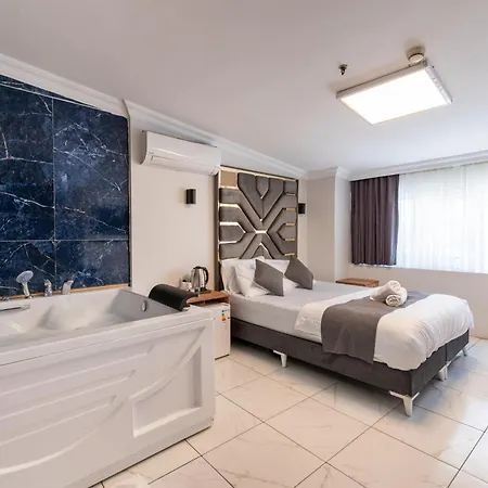 Hotell Highway 34 3*
