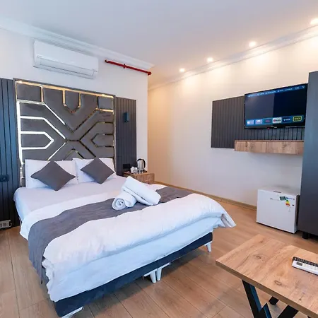 Highway 34 Hotell